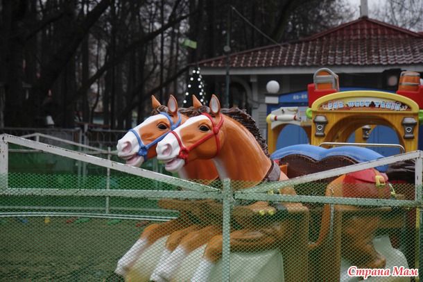 Осенний городской парк