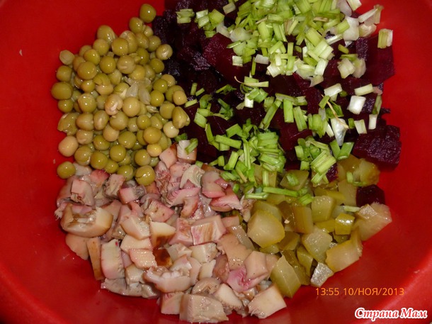Салат со свеклой и грибами