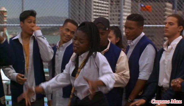 Сестричка, действуй 2 / Действуй, сестра! - 2 /Sister Act 2: Back in the Habit (1993)