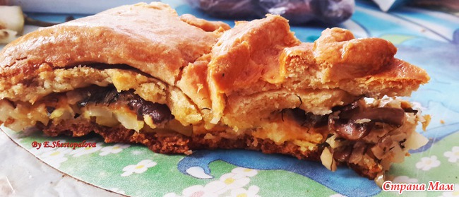 Кулебяка с картофелем и грибами