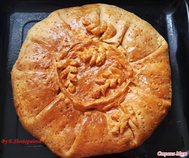 Кулебяка с картофелем и грибами