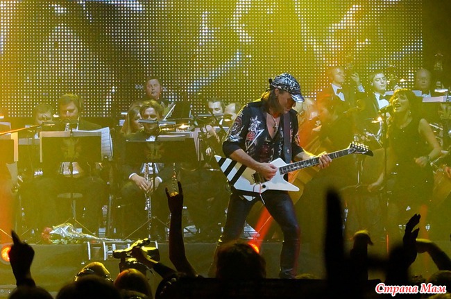 Это было чудесно! Я опять прикоснулась к легенде!!!Scorpions снова в Минске!!!