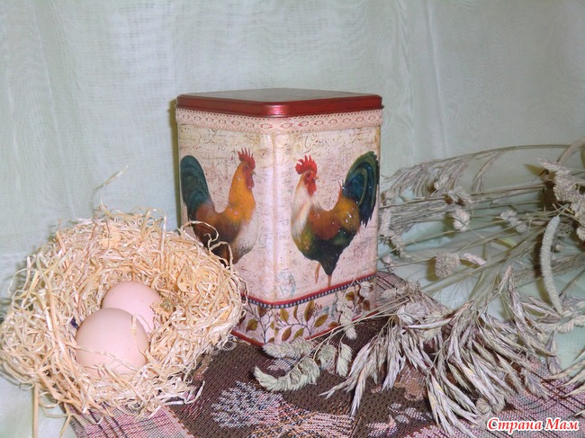 Короб с петухами