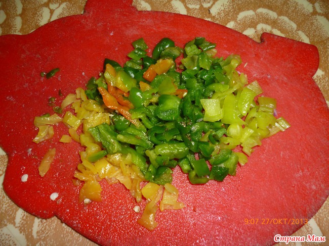 Мясо с картошкой в горшочках