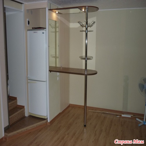 Барная стойка в комнате