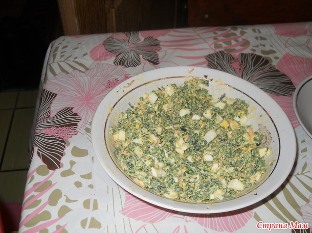 Салат из крапивы и щавеля