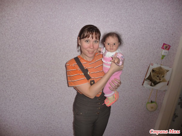 Необычная темнокожая, кареглазая, черноволосая детка, изюминка.