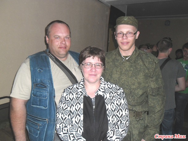 Вот и дождалась... вырос и пошел... в армию )))