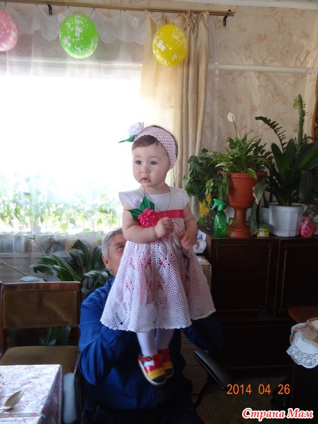 Платье для доченьки.