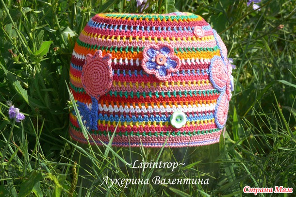 Шапочка из остатков ниток