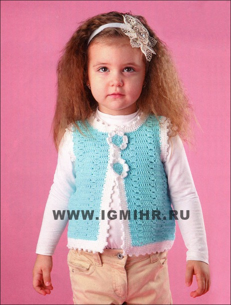 Голубой ажурный жилет для девочки 1-2 лет.