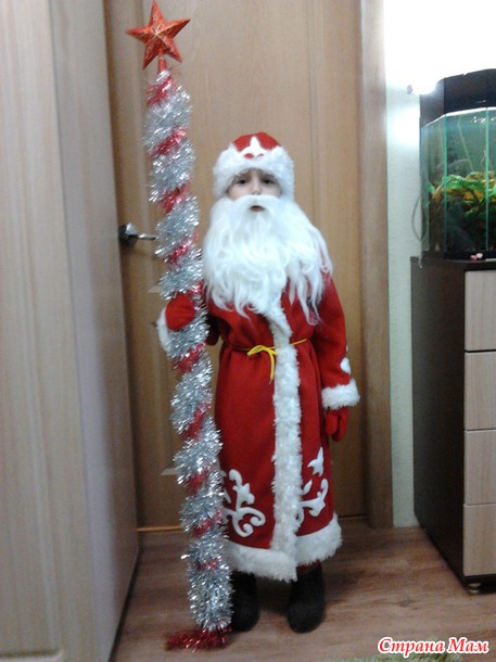 Публикация «Мастер-класс „Новогодний костюм Деда Мороза“» размещена в разделах