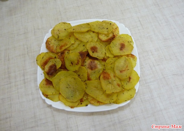 Картофельные чипсы.