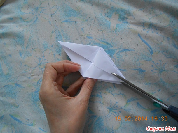 Вазочка бумажная