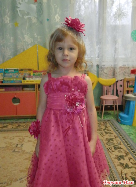 Комплектик для дочи на Новогодний утренник