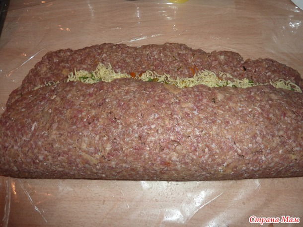 Мясной рулет с начинкой (конкурсный рецепт)