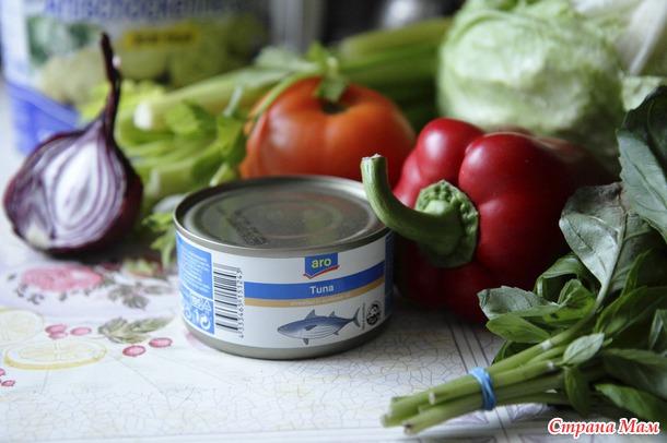 Салат с тунцом и артишоками