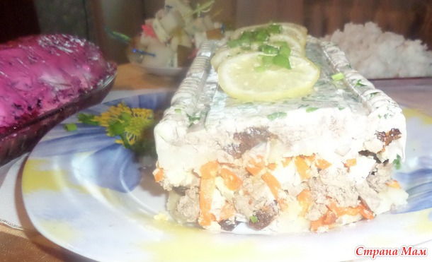 Тортик из куриной печени с черносливом