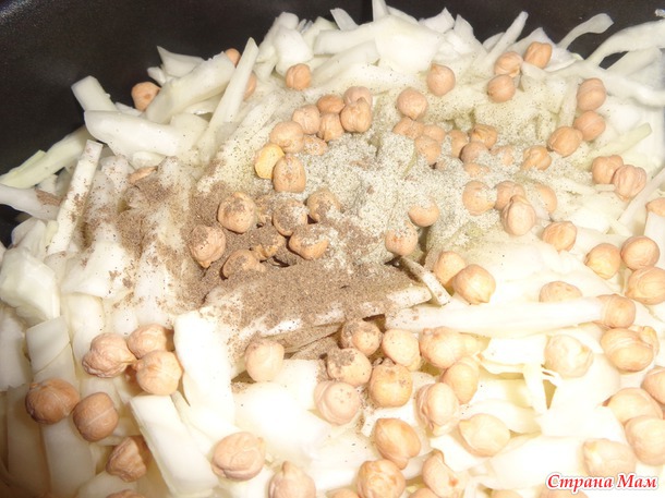 Капустка с нутом и индюшкой