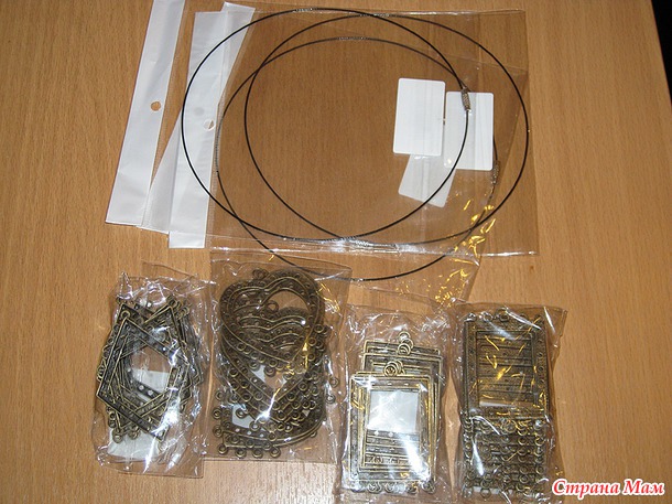 Продам фурнитуру и бусины, Россия