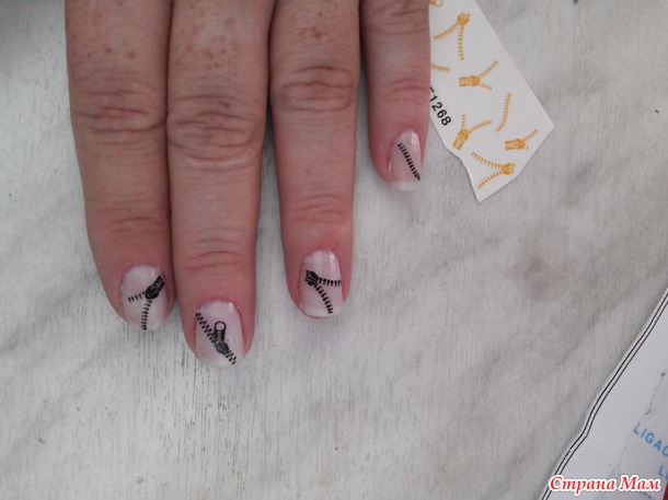 Палочки и наклейки для маникюра+