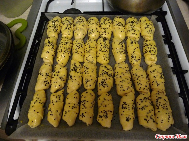 Рогалики с яблоком и корицей