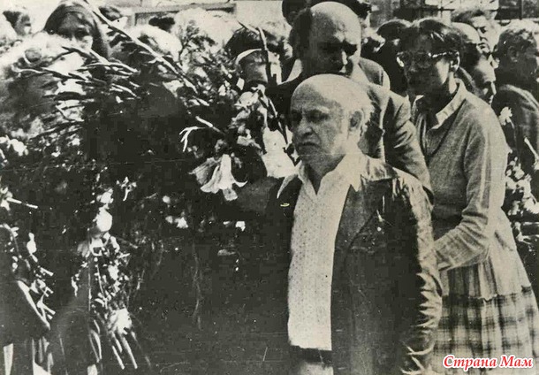 ПРОЩАНИЕ. 25 июля 1980 года ушёл из жизни Поэт, Музыкант, Актёр - Владимир Семёнович Высоцкий.