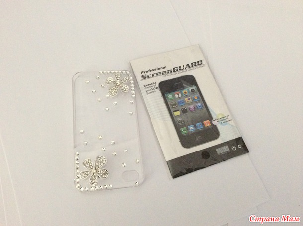 Чехол + защитная пленка на IPhone 4S+