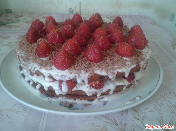 Быстрый торт с клубникой