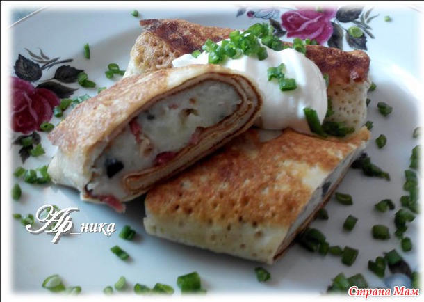Блины из кислого молока, фаршированные картошкой
