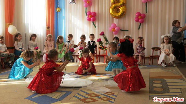 Утренник у младшей