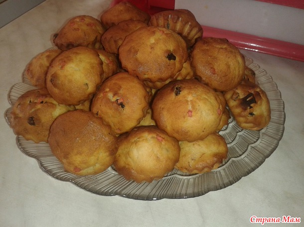 Банановые кексики с изюмом.