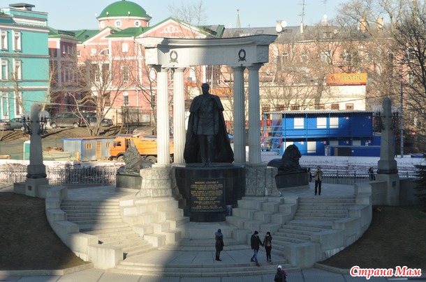 Прогулка к Храму Христа Спасителя