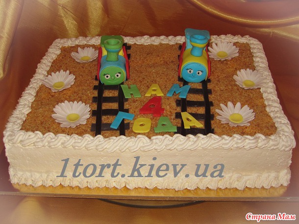 В догонку выкладываю свои тортики (всякие)