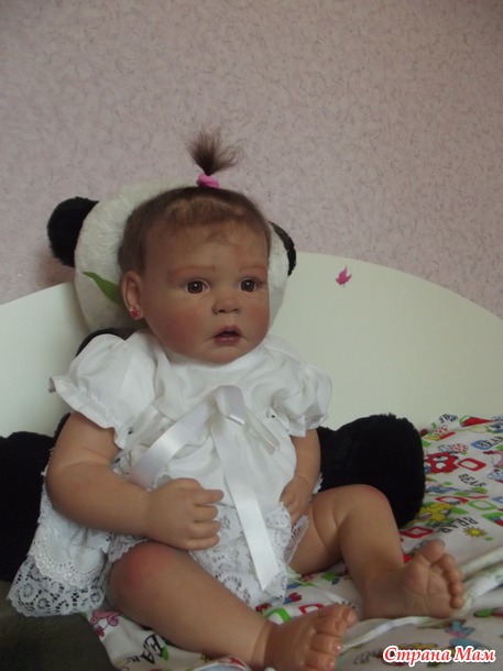 Хотела сделать близняшек. Но "родились" они в разное время. Малышка Нелечка!