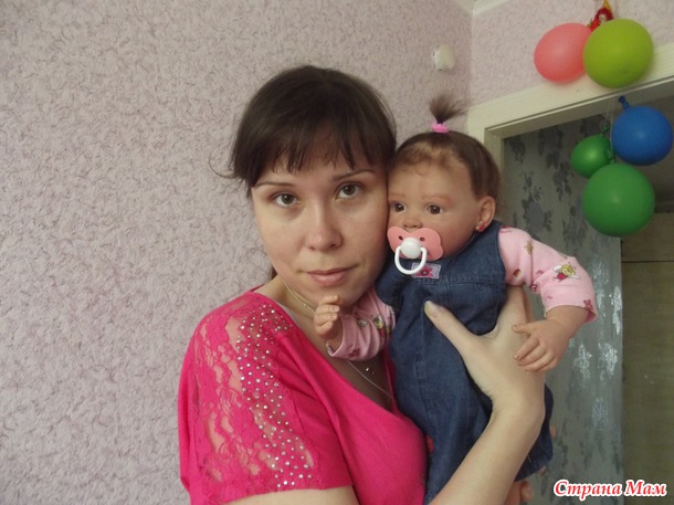 Хотела сделать близняшек. Но "родились" они в разное время. Малышка Нелечка!