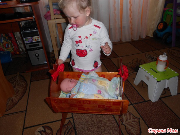 Кроватка для куклы