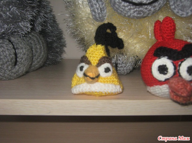 Angry Birds. Желтая треугольная птичка. (С моим описанием)