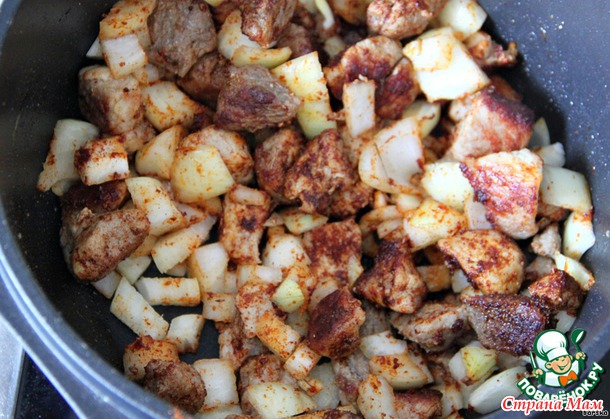Гуляш с квашеной капустой