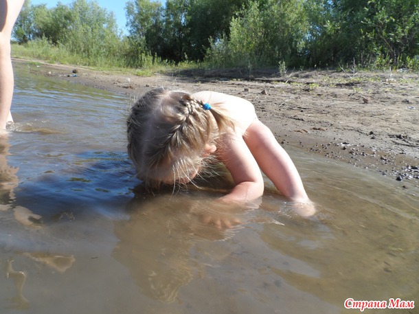 Алисе 1 год и 9 месяцев