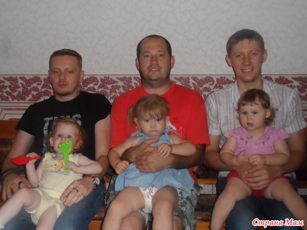 Алисе 1 год и 9 месяцев