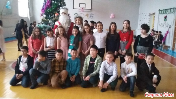 Новогодний утренник. Вернее три новогодних утренника.