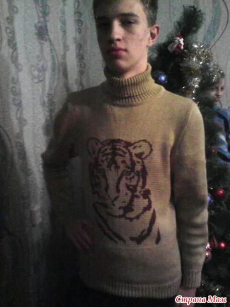 . Джемпера с тигром