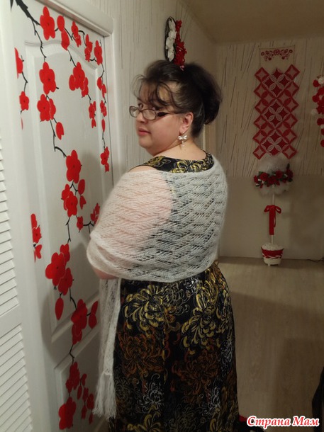 Ажурный палантин