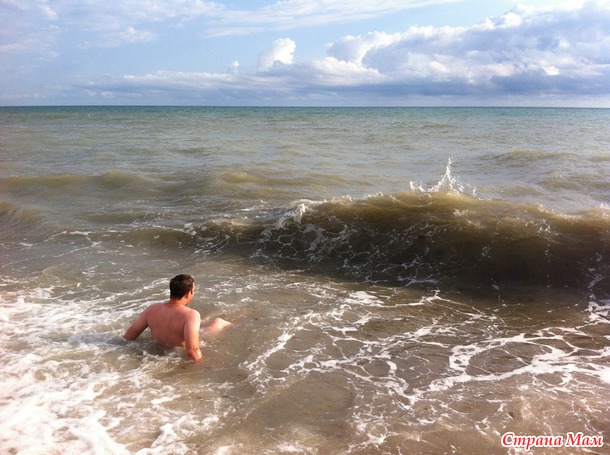 В синем море, в белой пене...