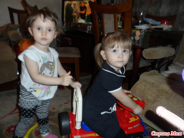Алисе 2 года и 3 месяца
