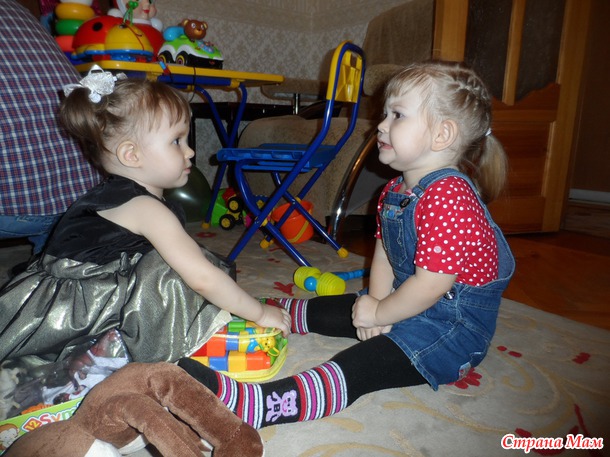 Алисе 2 года и 3 месяца
