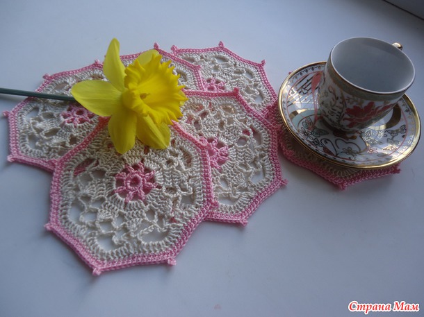 Подставки под чашечки на подарки)