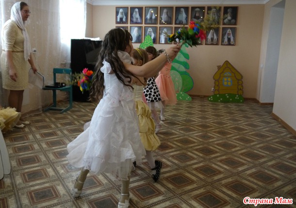 Пасхальный детский утренник (много фото)