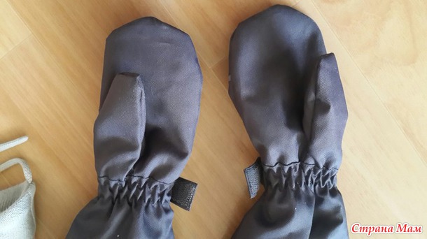 Демисезонный комплект, варежки, шапка Россия(москва)